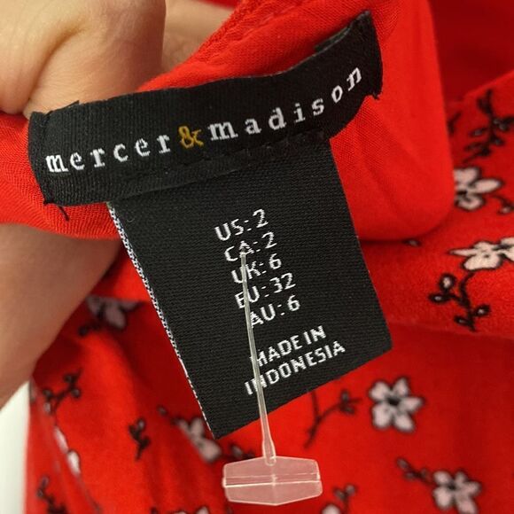 Mercer and Madison Red Floral Summer Dress Size 2 - Picture 5 of 6